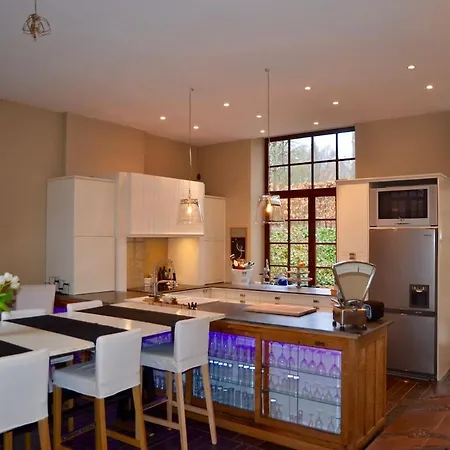 Le Clos Du Chatelain, * Profondeville